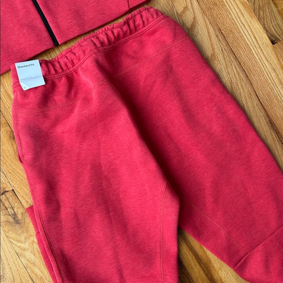 Nike tech - Picture 3 of 8